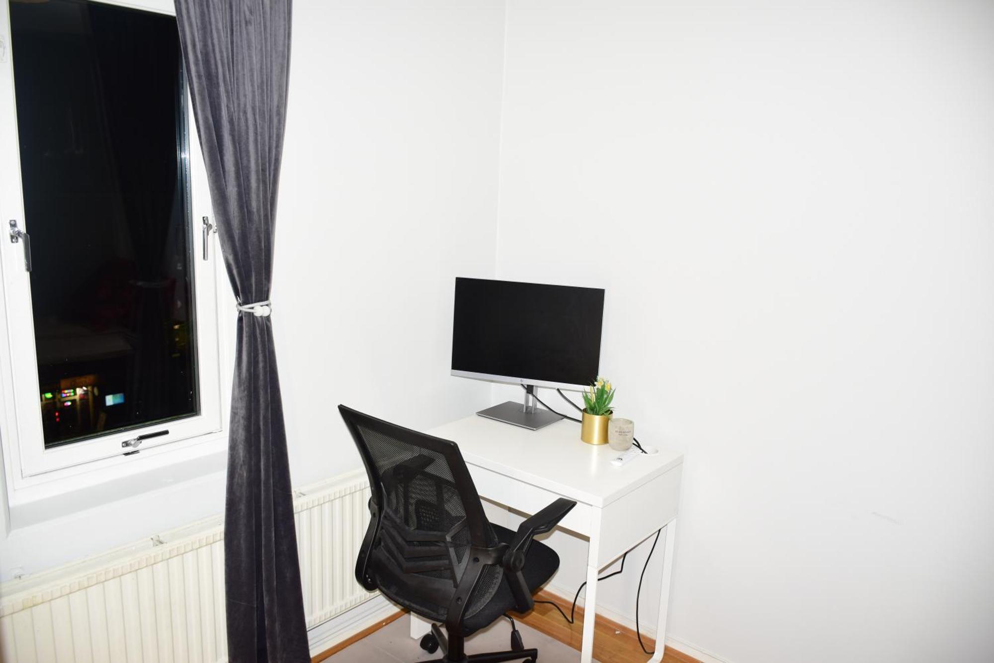 Nice And Cozy 2 Bedroom In Central Lägenhet *